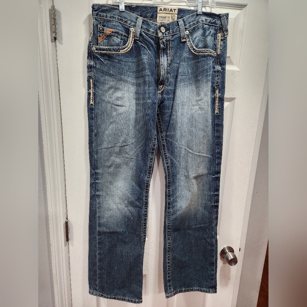 Ariat M5 straight fit straight leg Jeans men's 36X32 New without tags.